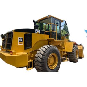 Chargeuse sur pneus Cat 966C d'occasion en bon état - Bon état de marche Modèle 2020 Charge nominale de 17 tonnes Moteur et boîte de vitesses en excellent état - Product Image 1