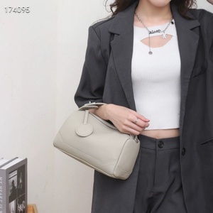 Bolso de Hombro de Cuero de Color Sólido para Mujer, Precio al por Mayor, Fabricante de Bolsos de Cuero, Bolso Tipo Barril para Damas - Product Image 6