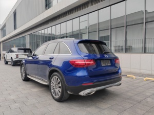 <span class=keywords><strong>Mercedes</strong></span>-Benz <span class=keywords><strong>GLC</strong></span> 200 2017 4MATIC <span class=keywords><strong>SUV</strong></span> d'occasion, 2.0T 184 ch Turbo AWD, <span class=keywords><strong>SUV</strong></span> de luxe de taille moyenne, bien entretenu, prêt à être expédié - Product Image 4