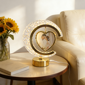 Lampe de table LED en forme de croissant de lune avec texture cristalline 3D, cadre photo en forme de cœur <span class=keywords><strong>suspendu</strong></span>, image personnalisée pour la décoration de la maison - Product Image 3