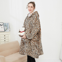 Couverture en peluche géante de luxe pour animaux, couverture en polyester confortable et luxueuse pour dormir, couverture à capuche portable pour l'hiver