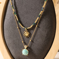 Collier superposé plaqué or 18 carats avec pendentif soleil, style bohème, perles d'amazonite naturelle, ras-de-cou empilable, bijoux de plage en pierre bleue pour femme