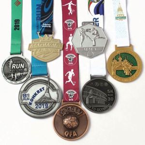 Medalla Deportiva de Metal Dorado 3D de Aleación de Zinc Personalizada con Diseño Propio a Precio de Fábrica, Barata, para Maratón y Carreras - Product Image 6