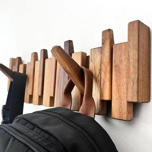 Perchero de pared con forma de piano de madera maciza de nogal, ganchos para guardar sombreros y abrigos, diseño duradero - Product Image 2