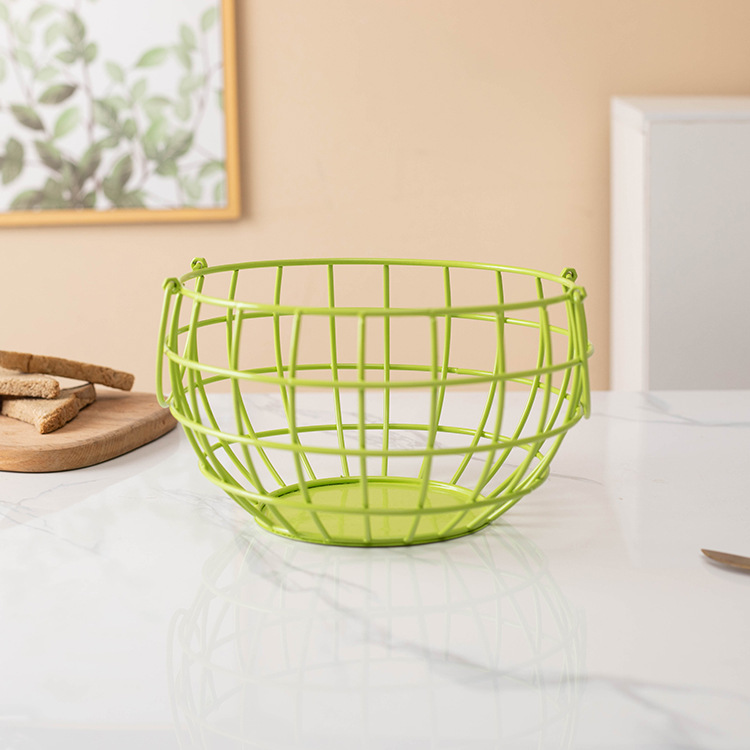 Single green American-style basket