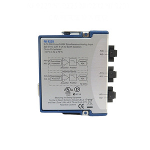 Module d'entrée de tension série C NI-9229 NI-9225 NI-9242, 3 canaux d'entrée analogiques différentiels - Product Image 1