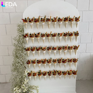 LEDA Nouveau design personnalisé pour événements d'anniversaire, présentoir mural en acrylique blanc pour desserts et cornets de glace pour mariage - Product Image 4