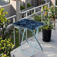 Table à manger rectangulaire portable et mobile, design pliable simple pour une utilisation en extérieur et à la maison