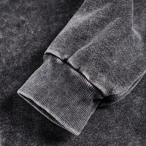 Sweat à capuche d'hiver surdimensionné, coupe carrée et courte, avec logo personnalisé, imprimé graphique numérique, style streetwear rétro, effet délavé et vieilli, épaules tombantes - Product Image 3