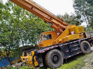 Grue mobile KATO de 35 tonnes avec moteur Mitsubishi, composant essentiel, équipement de levage lourd d'occasion - Product Image 4