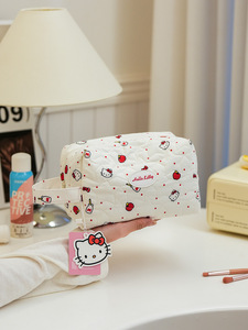 Nueva <span class=keywords><strong>Bolsa</strong></span> de Maquillaje Portátil Acolchada con Forma de Nube de <span class=keywords><strong>Hello</strong></span> <span class=keywords><strong>Kitty</strong></span>, Linda para Niñas, <span class=keywords><strong>Bolsa</strong></span> de Almacenamiento para Viajes - Product Image 5