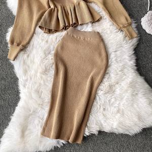 ชุดเซ็ตไหมพรมถักนิตติ้งสำหรับฤดูหนาวแบบใหม่ 2 ชิ้น เสื้อสเวตเตอร์คอวีเนื้อนุ่มและกระโปรง ชุดสูทเสื้อสเวตเตอร์สำหรับผู้หญิง - Product Image 5