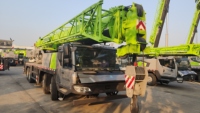 Grue sur camion Zoomlion 50 tonnes, grue de 50 tonnes ZTC550V5532, prix de vente de grue mobile