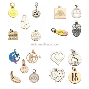 Nhà Máy Giá Khắc Kim Loại Quyến Rũ Biểu Tượng Tùy Chỉnh Kim Loại Thẻ Đồ Trang Sức Cho Vòng Đeo Tay Vòng Cổ - Product Image 1