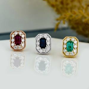 Pendientes de Oro de 14k: Halo de Diamantes Naturales, Centro de Esmeralda - Product Image 3