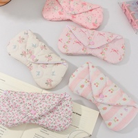 Étui à lunettes portable en polyester avec logo personnalisé, motif fraise et rose, idéal pour les voyages et le tourisme