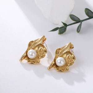 Conjunto de pendientes de aro de acero inoxidable chapado en oro de 18 quilates para mujer de alta calidad Diseño hueco de moda para fiesta - Product Image 2