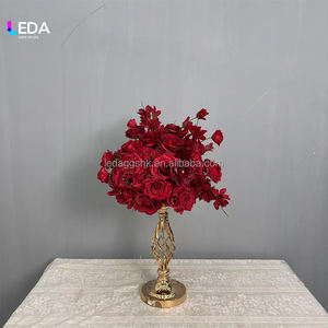 Vente d'usine : Boule de fleurs artificielles rouges lisses faites à la main, centre de table doux pour mariages, fêtes et la Saint-Valentin - Product Image 6