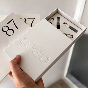 Caja de Embalaje de Lujo con Logotipo en Relieve para Muestras de Perfume, Caja Personalizada con Cajón para Muestras de Fragancia de 2ml/3ml - Product Image 3