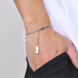 Joyería Minimalista, Brazalete de Acero Inoxidable para Hombre, Popular Brazalete de Cadena Cuadrada Chapado en Oro - Product Image 4