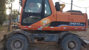 Excavadora de Ruedas Doosan DH210W-7, Excavadora Hidráulica de Ruedas Doosan DH210W-7, DH210W-9, DX210W, DX210W-9, R210W-9, Excavadora de Ruedas 210W - Product Image 5