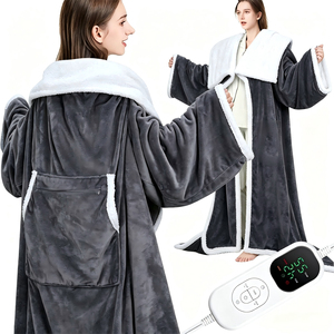 <span class=keywords><strong>Couverture</strong></span> chauffante électrique portable personnalisée en flanelle sherpa avec capuche, manches et poche pour les pieds - Product Image 3