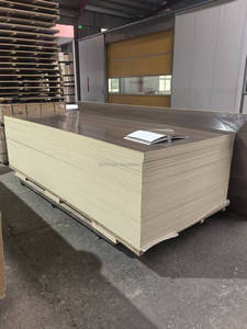 Revêtement mural en film brillant de haute qualité 5 mm 8 mm, fabrication chinoise, livraison directe d'usine, panneaux muraux en <span class=keywords><strong>PVC</strong></span> - Product Image 5