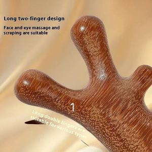 Masseur de cuir chevelu multifonctionnel quatre-en-un et grattoir de méridiens, peigne en bois de santal pour soulager la perte de cheveux, application visage et yeux-corps - Product Image 4