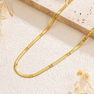 Moda serpiente hueso cuchillo hoja <span class=keywords><strong>Collar</strong></span> hueso <span class=keywords><strong>collar</strong></span> Simple mujer cadena <span class=keywords><strong>collar</strong></span> pulsera conjunto en relieve serpiente hueso <span class=keywords><strong>collar</strong></span> - Product Image 3