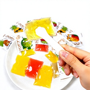 Jelly de fruits en bâtonnets JOPY, au goût fruité intense, texture moelleuse et croquante, apprécié des enfants et des adultes. Meilleur à servir réfrigéré. - Product Image 1