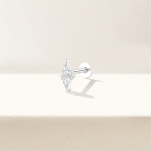 Pendientes de Plata de Ley 925 con Zirconia Triangular - Product Image 5