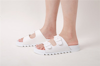 Vente en gros de sandales de créateurs sandales personnalisées sandales d'été décontractées en pvc sandales plates sandales de plage pour femmes