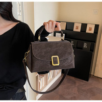 Nouveau sac à bandoulière tendance rétro de luxe léger haut de gamme pour femmes, sac carré mini polyvalent à porter en bandoulière