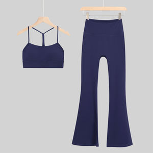 طقم رياضي نسائي مكون من بنطلون يوجا واسع الساق وحمالة صدر رياضية بشعار مخصص بالجملة - Product Image 5
