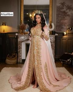 2025 @ Belle broderie sur Caftan rose avec robe Trail et voile ornée de perles de verre en cristal Pierres Perles dabka travail - Product Image 1