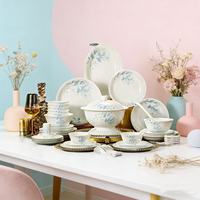 Blaues Blumenmuster 58-Teiliges Jingdezhen Weißes Jade-Keramik-Geschirrset |   Premium 10-Personen Geschirrset