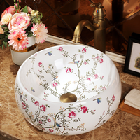 Lavabo en céramique peint à la main en porcelaine Famille Rose de Chine avec motifs floraux et oiseaux