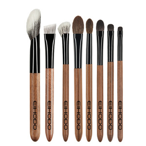 ชุดแปรงแต่งหน้า Cangzhou 8 ชิ้น ขนแปรงธรรมชาติ ด้ามไม้ แปรงสำหรับทาอายแชโดว์ - Product Image 3
