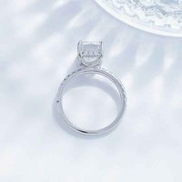 Anello di fidanzamento da donna in platino Pt950 con diamante prismatizzato a 4 griffe, stile lusso e moda, con diamante coltivato in laboratorio