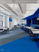 Dalles de moquette commerciales en nylon 24x24 pouces, robustes, avec support modulaire en PVC, ignifuges, pour bureaux, vente en gros, multicolores