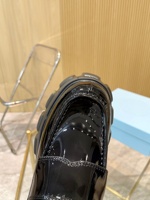 Chaussures en cuir véritable à semelle épaisse, rehaussantes, à enfiler, style mocassins, nouveau style, classiques britanniques, noires, pour l'école