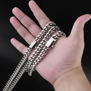 Chaîne cubaine en acier inoxydable, bijoux hip-hop urbains pour hommes, chaîne maille cubaine Miami en or 18 carats - Product Image 2