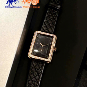 Nouvelle montre à quartz tendance 2023, vente directe d'usine, montre de luxe pour homme en or champagne, bracelet en cuir, phase de lune, boîtier en alliage de 42 mm - Product Image 1