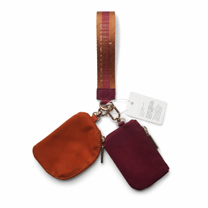 Bolsa de accesorios diarios pequeña de nailon con cremallera, llavero y cordón de muñeca brillante, dos en uno, desde almacén de EE. UU. - Product Image 4