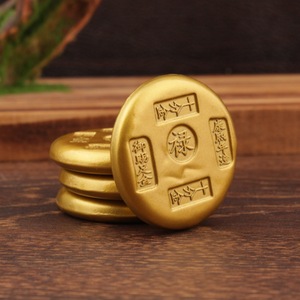 Pièce de Monnaie Cinq Empereurs en Or Sable 4cm en Alliage – Symbole de Fortune, Prospérité, Longévité, Bonheur et Richesse – Cadeau, Bijou de Collection - Product Image 3
