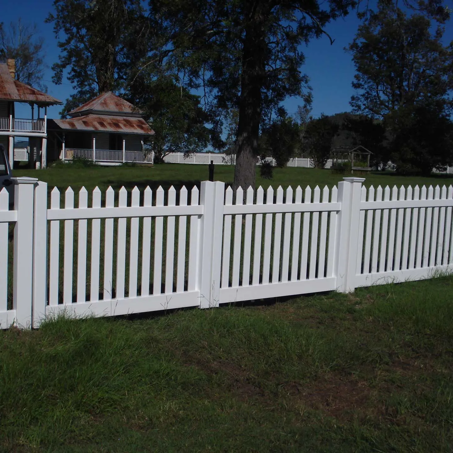 Clôture en PVC avec jardinière, mini clôture en PVC blanc, clôture en PVC Linyi Chine