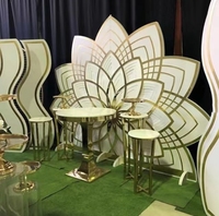 Meubles de fête de mariage Design classique Plinthe en PVC blanc Toile de fond Lotus