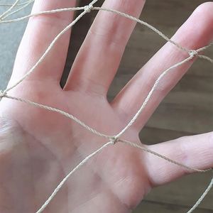 Filet anti-<span class=keywords><strong>oiseaux</strong></span> en HDPE noir stabilisé anti-UV, robuste, noué, pour la <span class=keywords><strong>protection</strong></span> des arbres fruitiers et des jardins - Vente en gros usine - Product Image 1