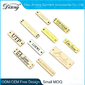 Etiqueta metálica ovalada rectangular personalizada con logotipo en relieve y esmalte, etiqueta de lujo con letras para prendas - Product Image 2
