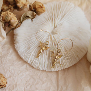 14 قيراط مملوء بالذهب الملاك الصليب شرابة الأقراط الطويلة غير المتماثلة ، بيان أقراط مستوحاة من إينستاجرام للنساء - Product Image 6